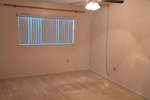 Condominio en alquiler en Saint Petersburg, Florida, 1 dormitorio, 98.01 m2 № 2418420 - foto 10