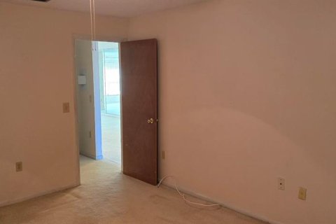 Condominio en alquiler en Saint Petersburg, Florida, 1 dormitorio, 98.01 m2 № 2418420 - foto 12