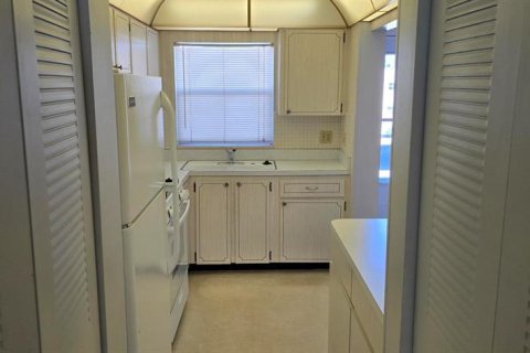 Condominio en alquiler en Saint Petersburg, Florida, 1 dormitorio, 98.01 m2 № 2418420 - foto 3
