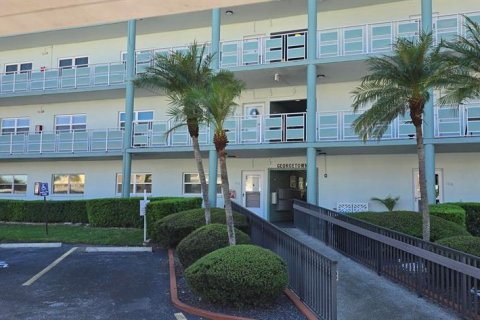 Condominio en alquiler en Saint Petersburg, Florida, 1 dormitorio, 98.01 m2 № 2418420 - foto 15