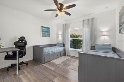 Immobilier commercial à vendre à Rotonda, Floride: 6 chambres, 243.96 m2 № 1628387 - photo 8