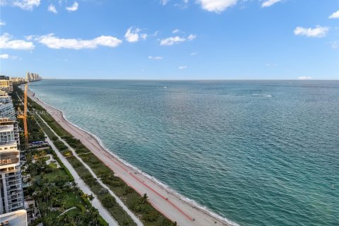 Condominio en alquiler en Surfside, Florida, 1 dormitorio, 67.82 m2 № 2025694 - foto 6