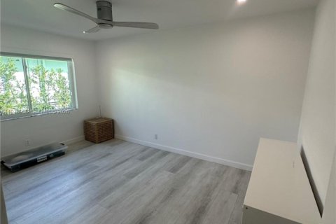 Купить виллу или дом в Холливуд, Флорида 3 спальни, 141.21м2, № 2046308 - фото 18