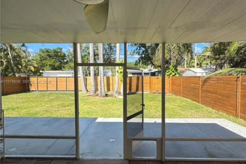 Купить виллу или дом в Холливуд, Флорида 3 спальни, 141.21м2, № 2046308 - фото 24