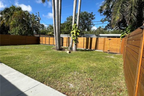 Купить виллу или дом в Холливуд, Флорида 3 спальни, 141.21м2, № 2046308 - фото 27