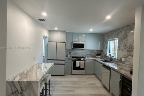 Купить виллу или дом в Холливуд, Флорида 3 спальни, 141.21м2, № 2046308 - фото 8