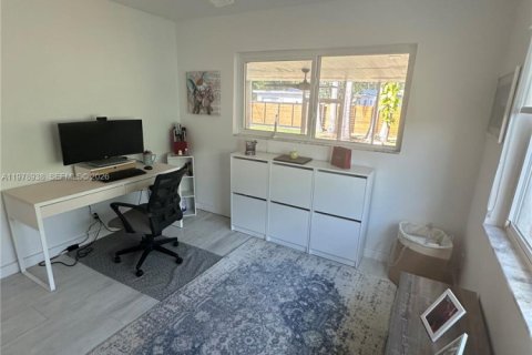 Купить виллу или дом в Холливуд, Флорида 3 спальни, 141.21м2, № 2046308 - фото 16