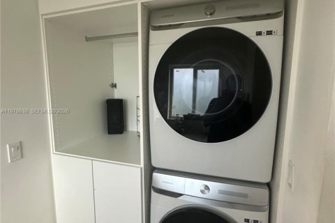 Купить виллу или дом в Холливуд, Флорида 3 спальни, 141.21м2, № 2046308 - фото 9