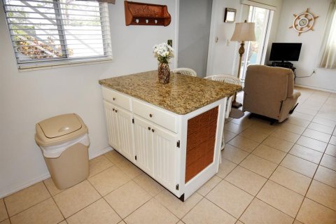 Condominio en venta en Venice, Florida, 2 dormitorios, 66.52 m2 № 1813088 - foto 10