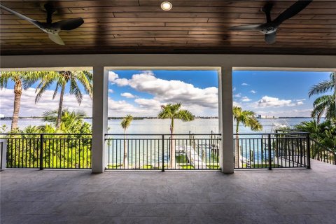 Villa ou maison à vendre à Saint Pete Beach, Floride: 4 chambres, 465.35 m2 № 2098447 - photo 26