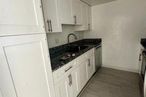 Copropriété à louer à Altamonte Springs, Floride: 2 chambres, 83.33 m2 № 2102413 - photo 8