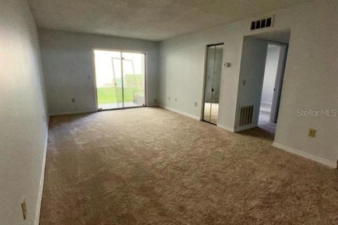 Copropriété à louer à Altamonte Springs, Floride: 2 chambres, 83.33 m2 № 2102413 - photo 4
