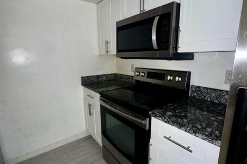 Copropriété à louer à Altamonte Springs, Floride: 2 chambres, 83.33 m2 № 2102413 - photo 9