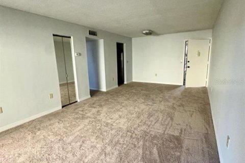 Copropriété à louer à Altamonte Springs, Floride: 2 chambres, 83.33 m2 № 2102413 - photo 5