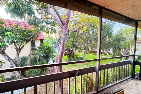 Copropriété à louer à North Miami Beach, Floride: 2 chambres, 130.06 m2 № 2421076 - photo 18