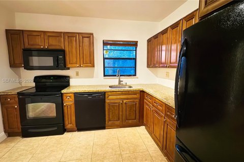 Copropriété à louer à North Miami Beach, Floride: 2 chambres, 130.06 m2 № 2421076 - photo 17