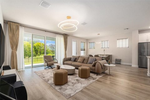 Casa en alquiler en Tarpon Springs, Florida, 5 dormitorios, 265.51 m2 № 1905094 - foto 9