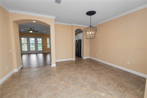 House in Lakeland, Florida 2 bedrooms, 178.65 sq.m. № 1725205 - photo 6