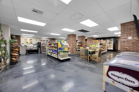 Condominio en venta en Miami Beach, Florida, 2 dormitorios, 119.84 m2 № 1983297 - foto 28