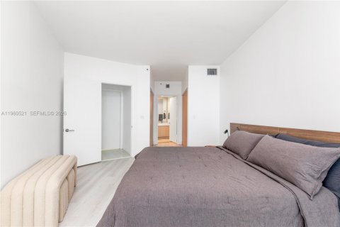 Condominio en venta en Miami Beach, Florida, 1 dormitorio, 107.77 m2 № 2027643 - foto 23