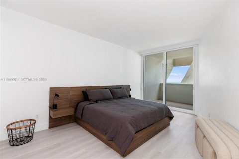 Condominio en venta en Miami Beach, Florida, 1 dormitorio, 107.77 m2 № 2027643 - foto 21