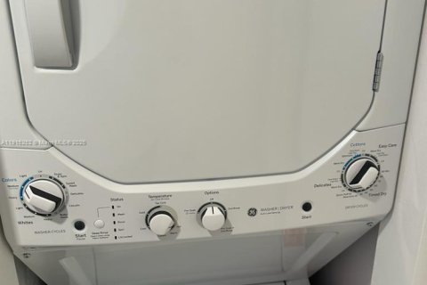 Copropriété à vendre à Miami Beach, Floride: 2 chambres, 81.2 m2 № 2016300 - photo 17