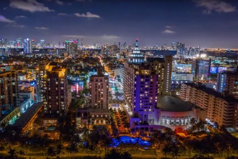 Copropriété à vendre à Miami Beach, Floride: 2 chambres, 81.2 m2 № 2016300 - photo 22