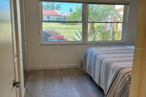 Condominio en venta en Bradenton, Florida, 1 dormitorio, 70.23 m2 № 2094260 - foto 15