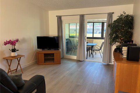 Condominio en venta en Bradenton, Florida, 1 dormitorio, 70.23 m2 № 2094260 - foto 11