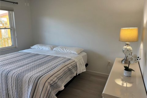 Condominio en venta en Bradenton, Florida, 1 dormitorio, 70.23 m2 № 2094260 - foto 16