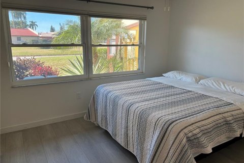 Condominio en venta en Bradenton, Florida, 1 dormitorio, 70.23 m2 № 2094260 - foto 17