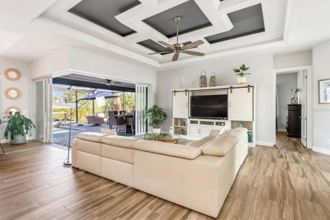 Casa en venta en Port Charlotte, Florida, 3 dormitorios, 226.96 m2 № 2110307 - foto 6