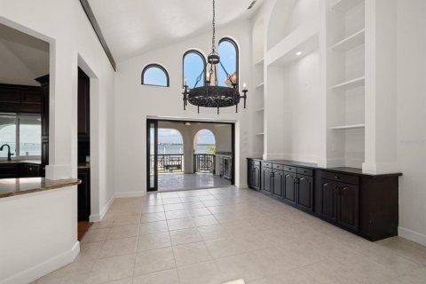 House in Tierra Verde, Florida 4 bedrooms, 359.35 sq.m. № 1687852 - photo 13