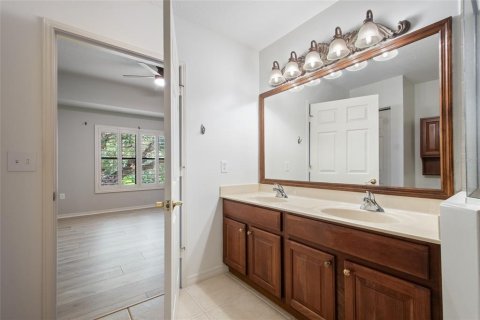 Condo in Celebration, Florida, 3 bedrooms  № 1829846 - photo 29