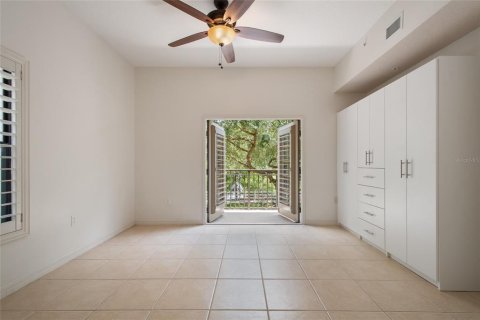 Condo in Celebration, Florida, 3 bedrooms  № 1829846 - photo 19