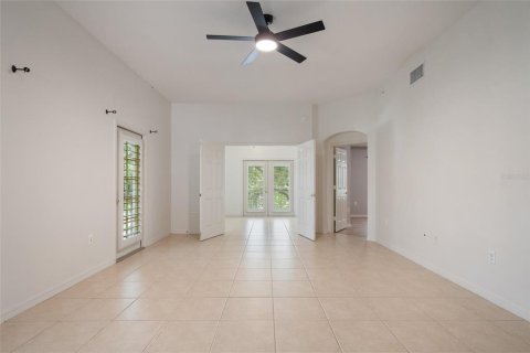 Condo in Celebration, Florida, 3 bedrooms  № 1829846 - photo 11