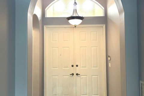 Villa ou maison à louer à Stuart, Floride: 2 chambres, 162.39 m2 № 2401832 - photo 2