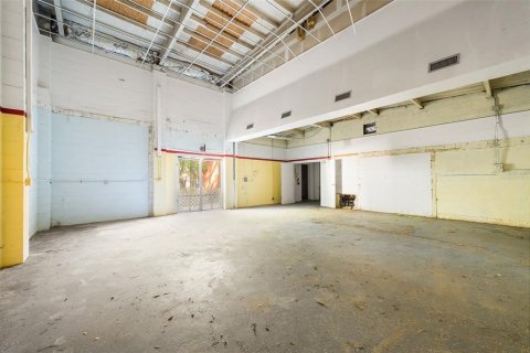 Купить коммерческую недвижимость в Гейнсвилл, Флорида № 2105937 - фото 21