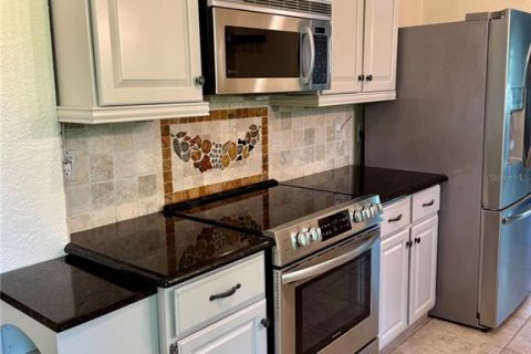 Casa en alquiler en Lake Mary, Florida, 3 dormitorios, 235.23 m2 № 2279970 - foto 6