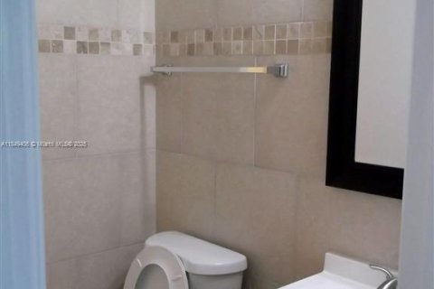 Propiedad comercial en venta en Sunrise, Florida, 621.61 m2 № 1851990 - foto 9