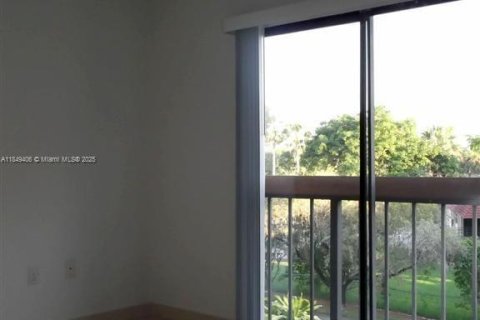 Propiedad comercial en venta en Sunrise, Florida, 621.61 m2 № 1851990 - foto 7