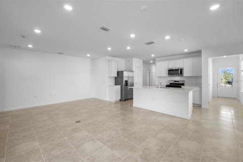 House in Bradenton, Florida 4 bedrooms, 146.79 sq.m. № 2259511 - photo 11