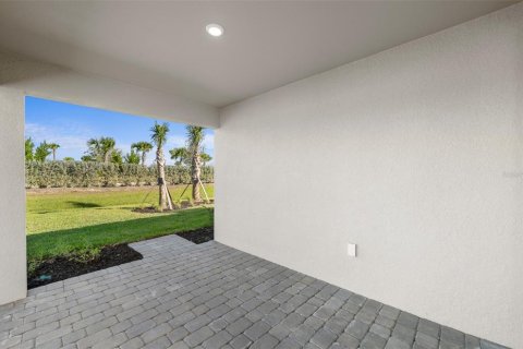 House in Bradenton, Florida 4 bedrooms, 146.79 sq.m. № 2259511 - photo 24