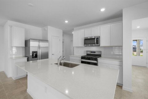 House in Bradenton, Florida 4 bedrooms, 146.79 sq.m. № 2259511 - photo 6