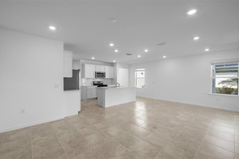 House in Bradenton, Florida 4 bedrooms, 146.79 sq.m. № 2259511 - photo 12