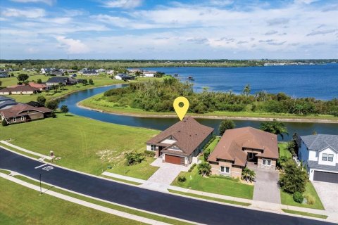 Villa ou maison à vendre à Auburndale, Floride: 3 chambres, 223.62 m2 № 1886999 - photo 3