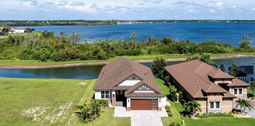 Villa ou maison à Auburndale, Floride 3 chambres, 223.62 m2 № 1886999