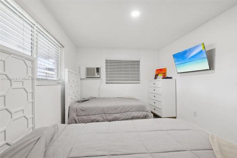 House in Miramar, Florida 4 bedrooms, 122.63 sq.m. № 1932746 - photo 29