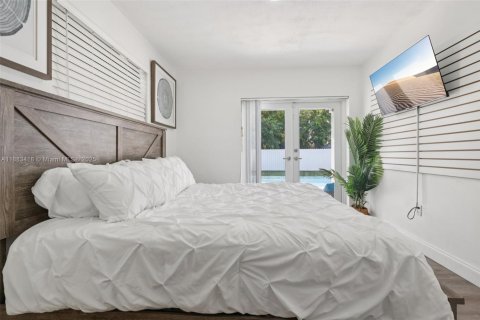 House in Miramar, Florida 4 bedrooms, 122.63 sq.m. № 1932746 - photo 19