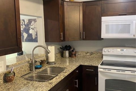 House in Dunedin, Florida 1 bedroom, 68.65 sq.m. № 1815486 - photo 12